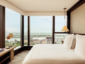 Suite (Mekong) | Premium bedding, Select Comfort beds, minibar, in-room safe