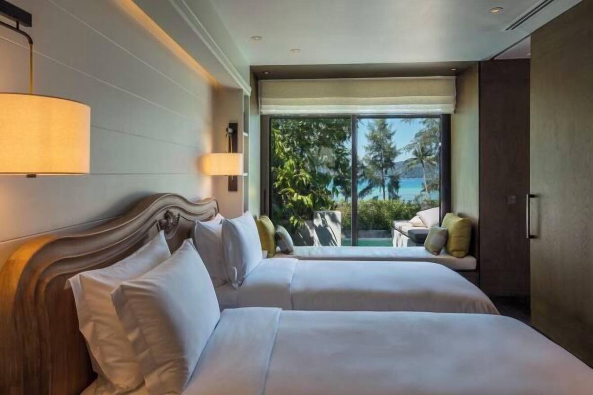 Frette Italian sheets, free minibar items, in-room safe, free WiFi