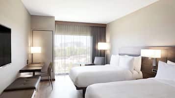 Premium bedding, in-room safe, desk, laptop workspace