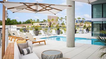 Outdoor pool, pool umbrellas