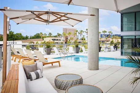 Outdoor pool, pool umbrellas