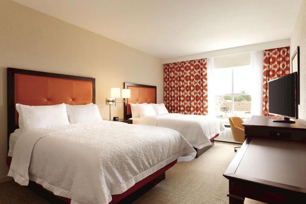 In-room safe, desk, iron/ironing board, free WiFi