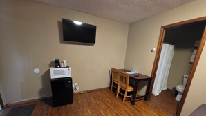 Standard Room, 2 Double Beds | Living area | Smart TV - Eastwood Inn Of Wadena (Wadena)