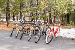 Family Apartment, 3 Bedrooms | Bicycling