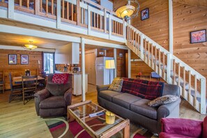 Apartemen Keluarga, 1 kamar tidur | Area keluarga | Pemutar DVD