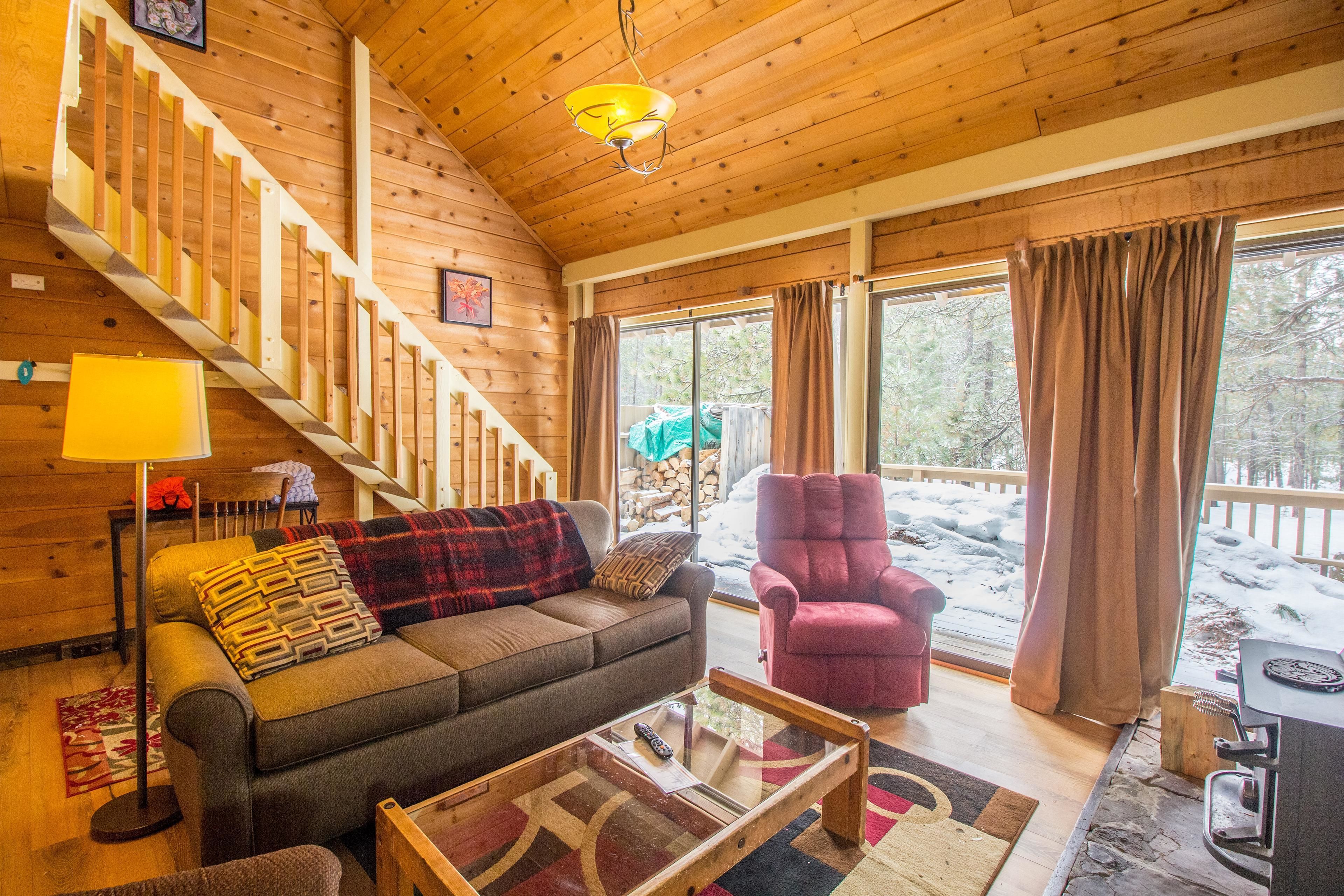 Family Apartment, 1 Bedroom | Living area | DVD player