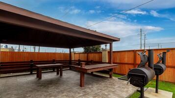 BBQ/picnic area