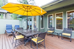 Family Apartment, 4 Bedrooms | Terrace/patio