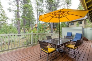 Family Apartment, 4 Bedrooms | Terrace/patio