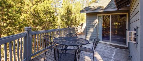 Family Apartment, 4 Bedrooms | Terrace/patio