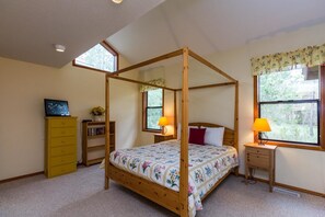 4 bedrooms, free WiFi - Tokatee 38 (Bend)
