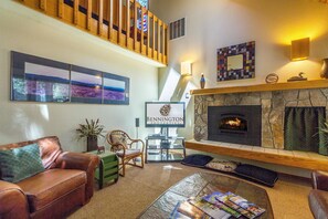 Family Apartment, 2 Bedrooms | Living area - Topflite 3 (Bend)