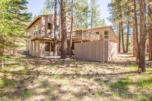 Family Apartment, 4 Bedrooms | Exterior - Tumalo 11 (Bend)