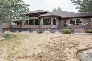 Family Apartment, 5 Bedrooms | Exterior