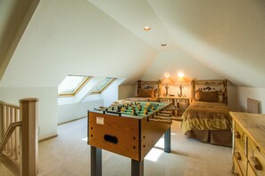 6 bedrooms, free WiFi - Siskin 12 (Bend)