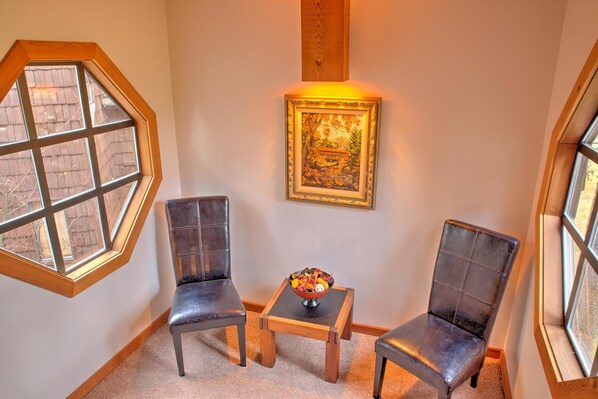 Family Apartment, 2 Bedrooms | Living area