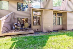 家庭公寓, 3 間臥室 | 露台/庭院