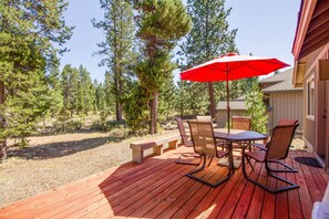 Family Apartment, 4 Bedrooms | Terrace/patio