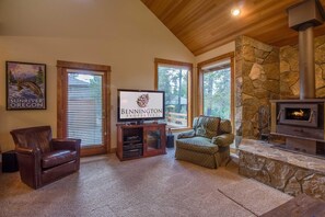 Family Apartment, 3 Bedrooms | Lobby sitting area