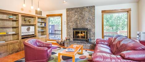 Family Apartment, 3 Bedrooms | Lobby lounge