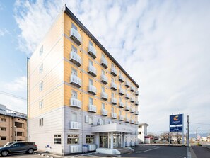 Exterior - Comfort Inn Yokaichi (Higashiomi)