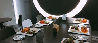 Moncher Guesthouse - Hostel