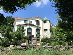 Voorkant van accommodatie