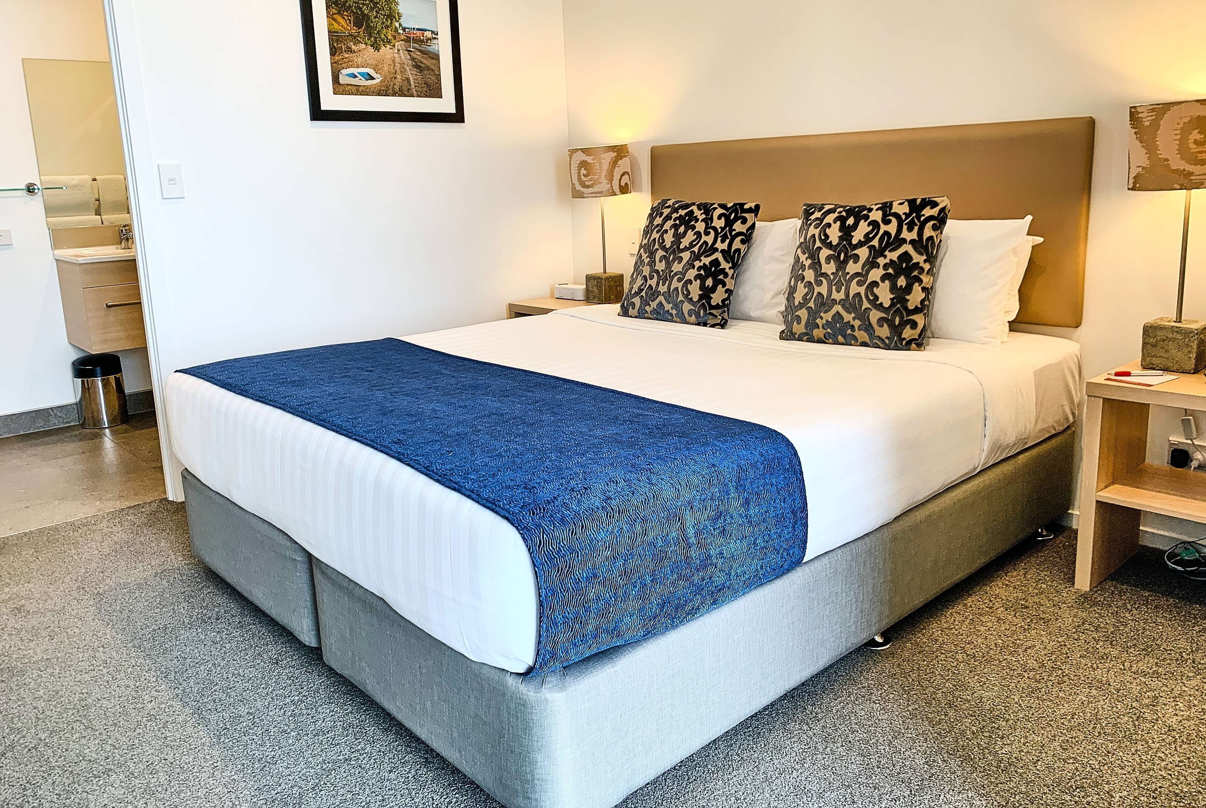 1 bedroom, premium bedding, laptop workspace, iron/ironing board