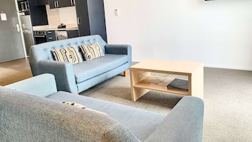 1 間臥室、高級寢具、筆電工作空間、熨斗/熨衣板