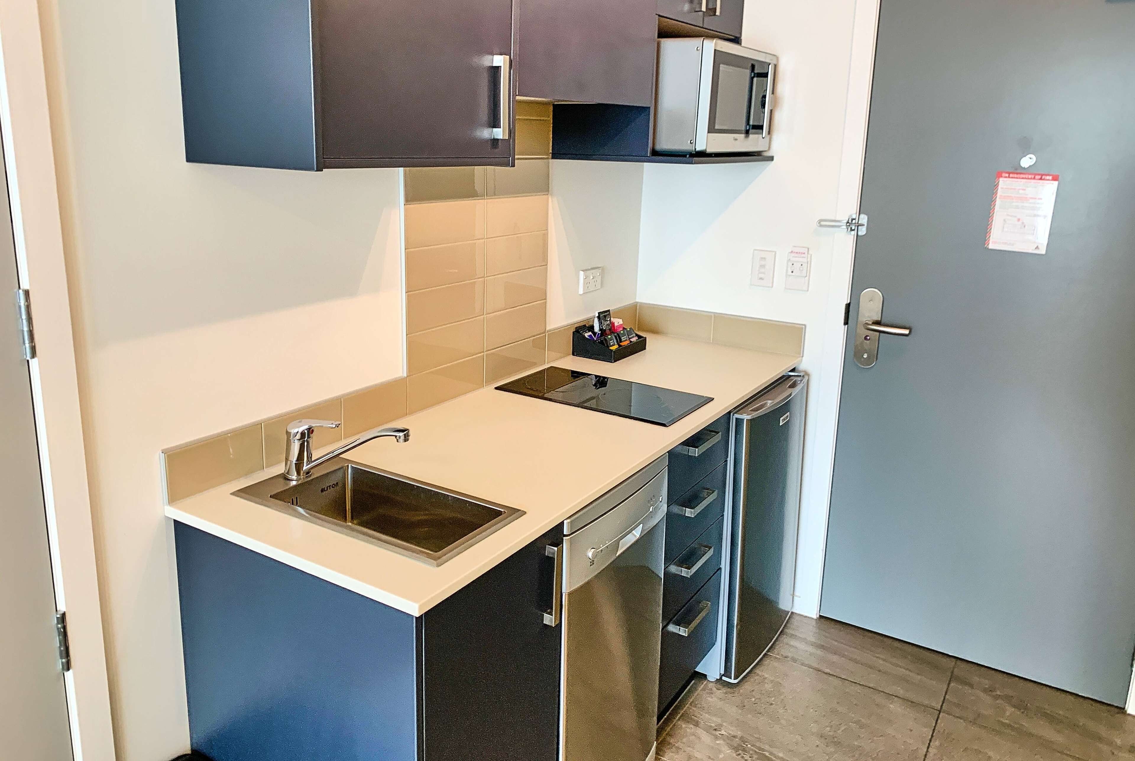 Studio, Non Smoking (Apartment) | Bathroom