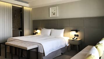 1 bedroom, premium bedding, down comforters, minibar