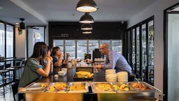 Desayuno inglés incluido todos los días