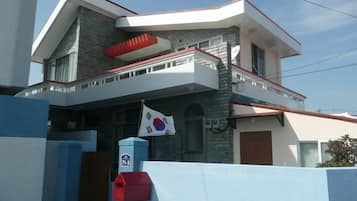 숙박 시설 정면