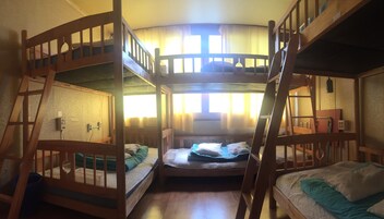 宿舍, 男士专用房 | 客房内保险箱、免费 WiFi