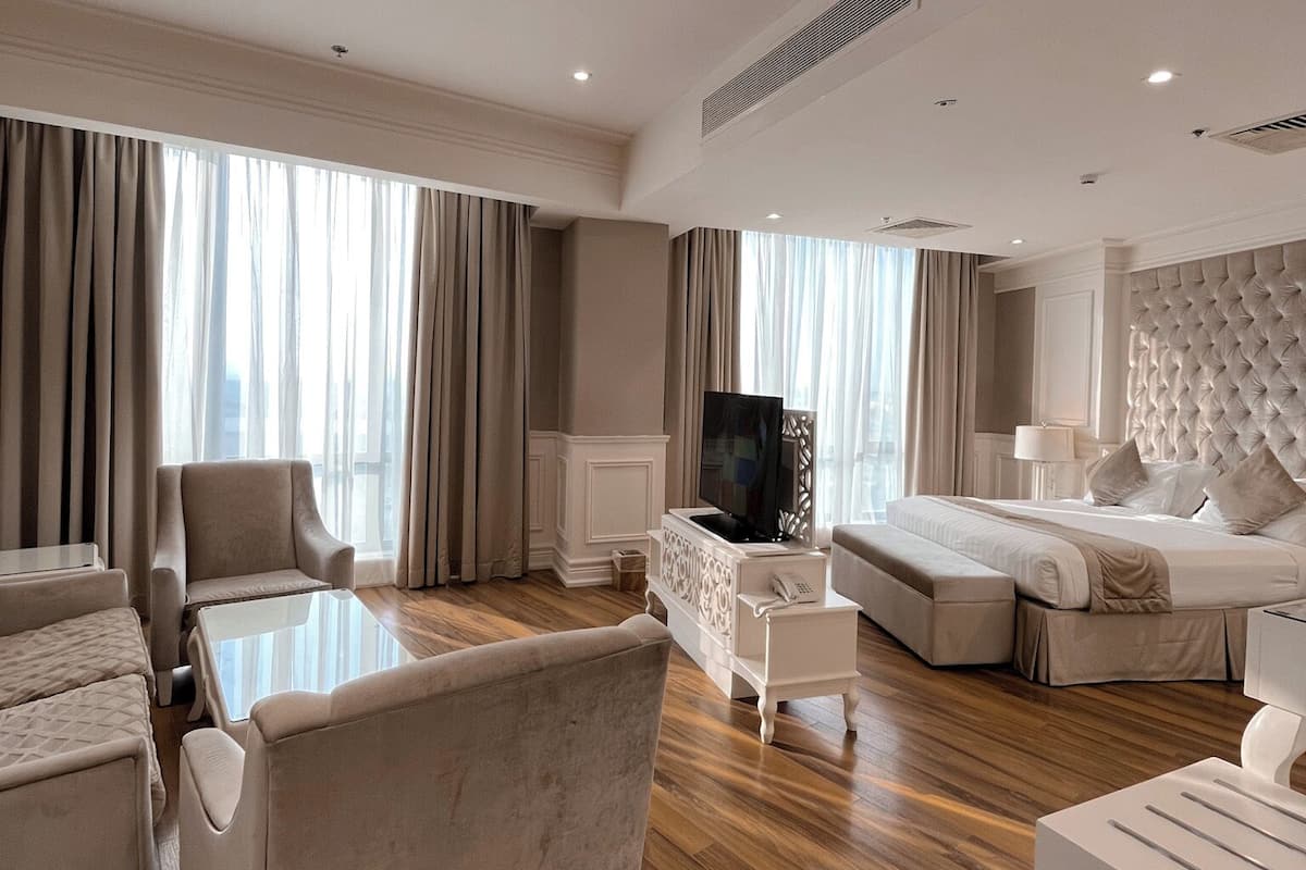 Superior-Suite, 1 King-Bett | Bettwäsche aus ägyptischer Baumwolle, hochwertige Bettwaren