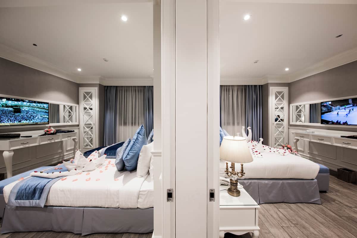 Deluxe-Dreibettzimmer, 2 Schlafzimmer, Verbindungszimmer | Bettwäsche aus ägyptischer Baumwolle, hochwertige Bettwaren