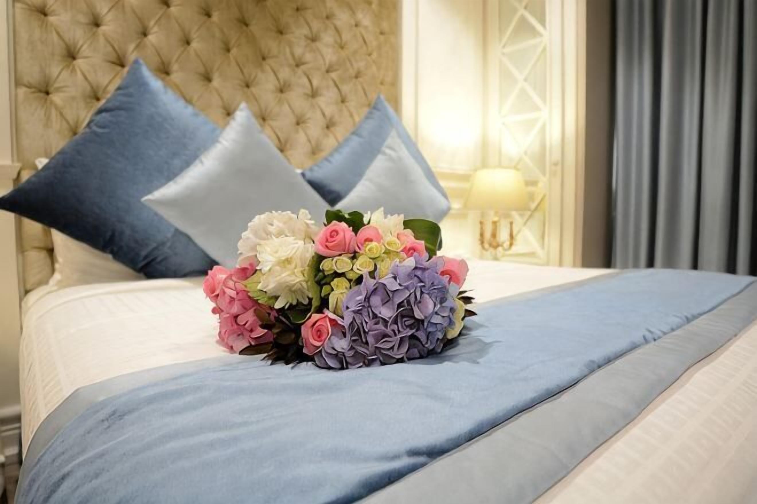 Egyptian cotton sheets, premium bedding, down duvets