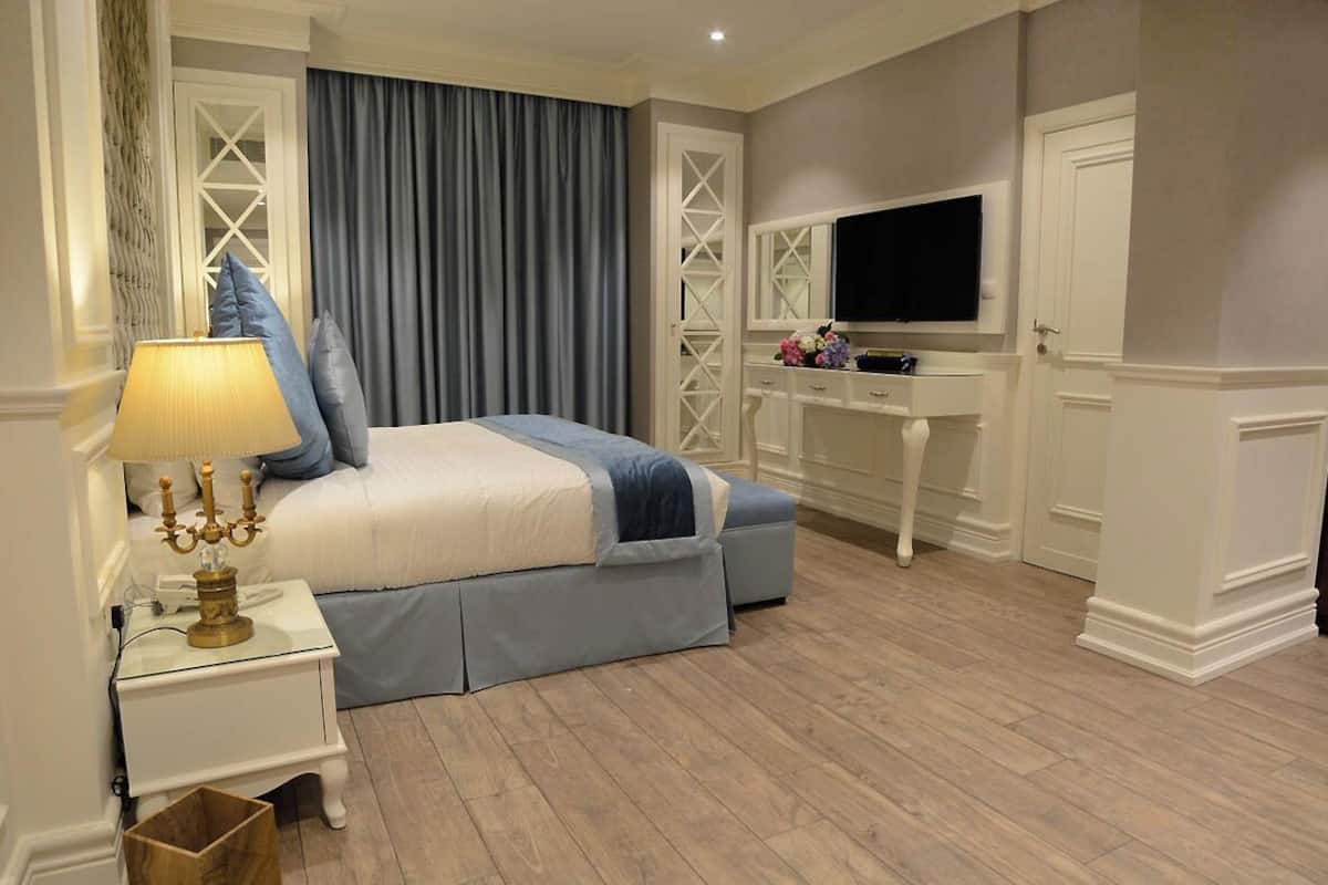 Deluxe kamer, 1 kingsize bed | Lakens van Egyptisch katoen, luxe beddengoed, donzen dekbedden