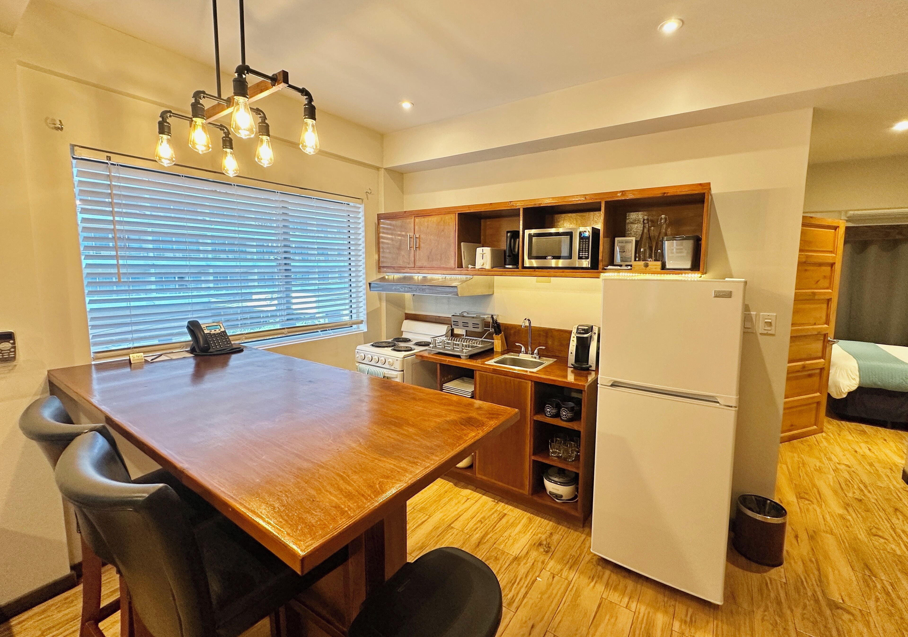 executive suite | private kitchen | mini-fridge, microwave, coffee/tea maker