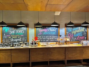 Bao gồm bữa sáng buffet hàng ngày 
