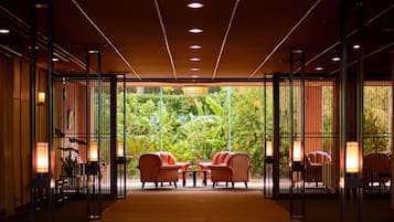 Sala de estar en el lobby