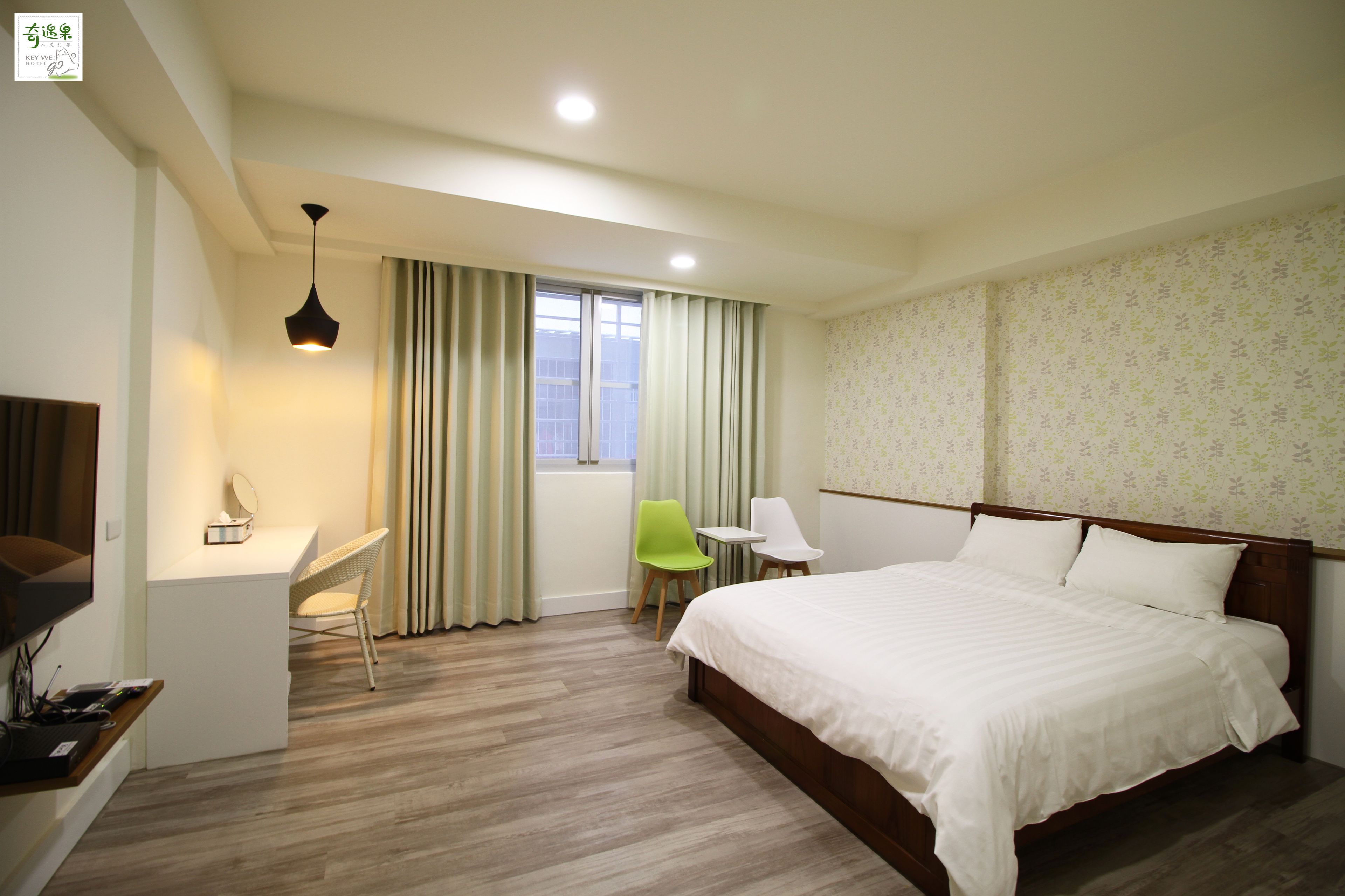 double room | individually decorated, individually furnished, desk, blackout curtains