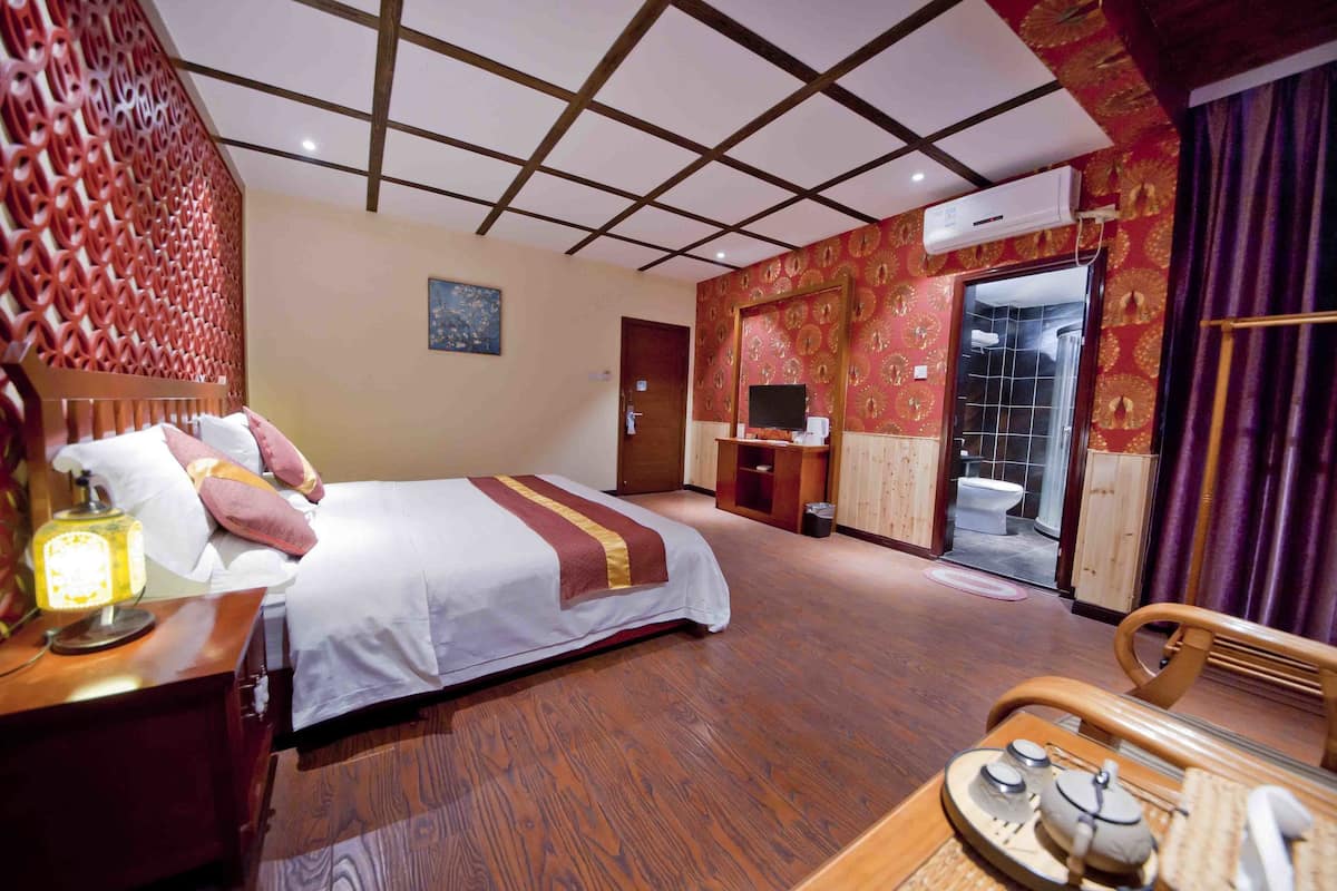 Deluxe Double Room | Blackout curtains, soundproofing, free WiFi