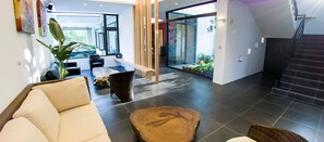 Interior - W Star (Dongshan)