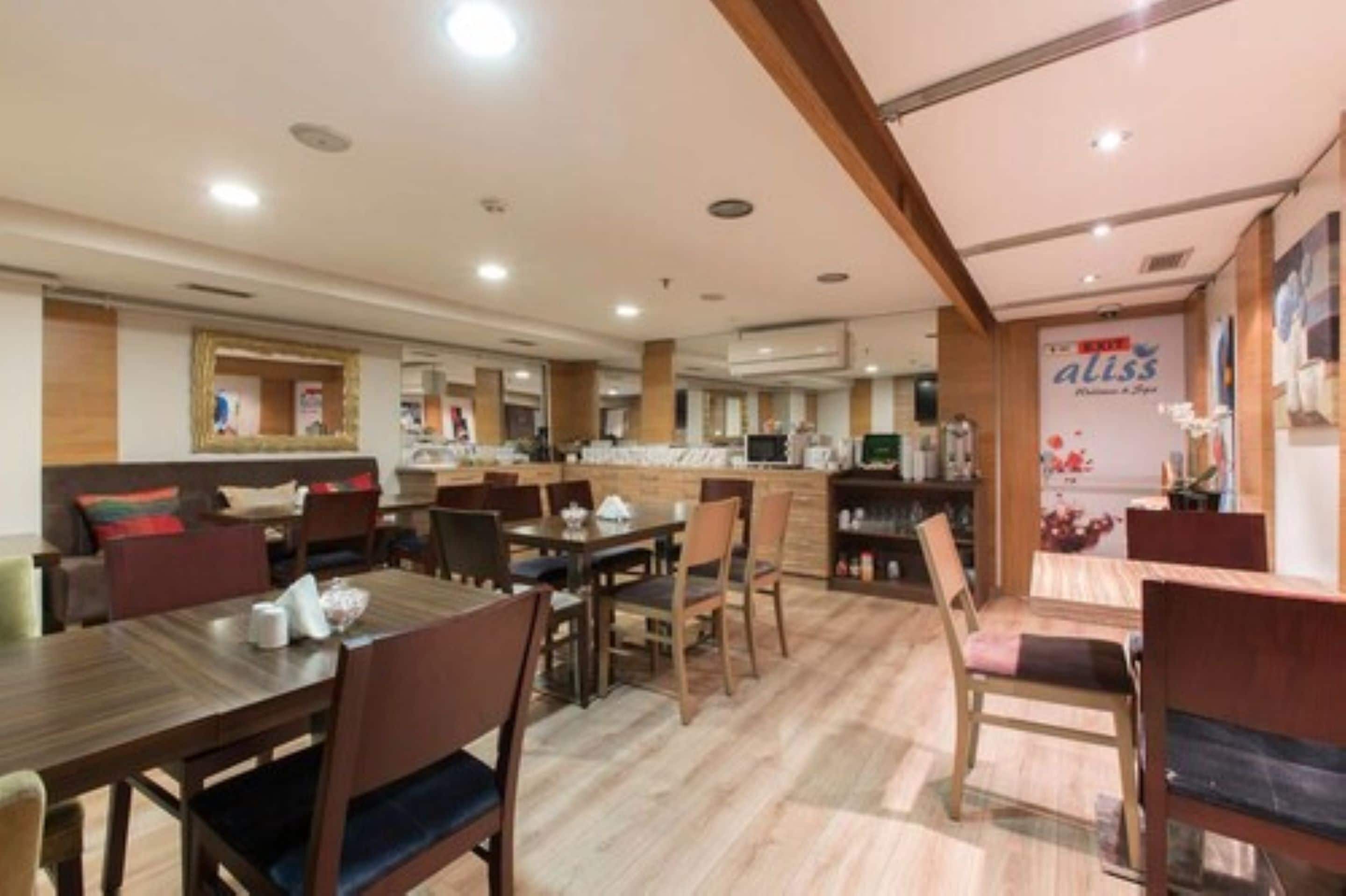 Photo - Derpa Suite Hotel