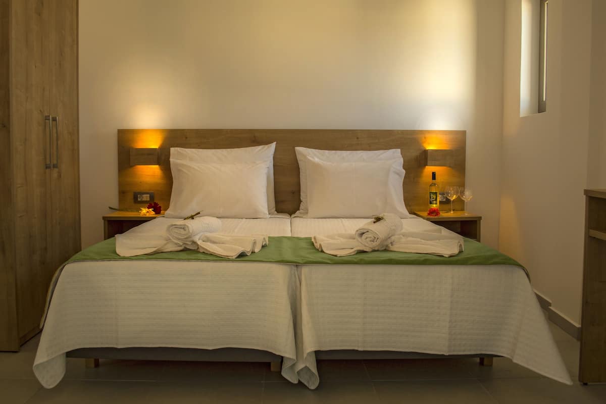 Chambre Double Majestueuse | 1 chambre, literie de qualité supérieure, couette en duvet d'oie