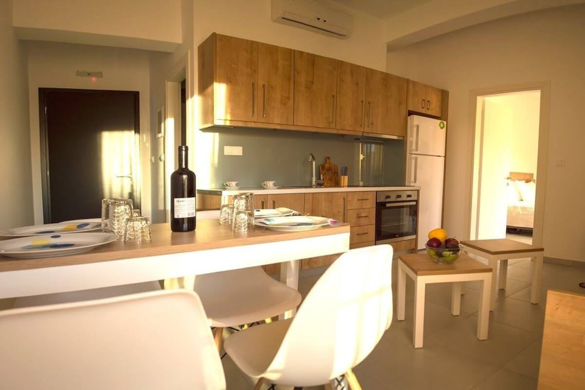 family apartment, 1 bedroom, partial sea view | premium bedding, down duvets, in-room safe, blackout curtains