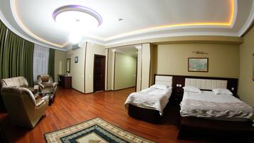 Premium bedding, minibar, in-room safe, desk