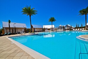 Outdoor pool - Beach Retreat 3 Bedroom Condo By Coastal Dreamin (Santa Rosa Beach)