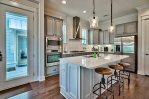 Condo, 3 Bedrooms | Private kitchen | Fridge, microwave, oven, stovetop - Coasting Inn 3 Bedroom Condo By Coastal Dreamin (Santa Rosa Beach)